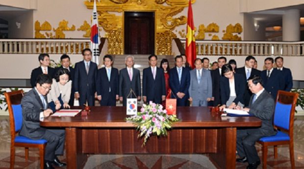 Vietnam, Korea sign VKFTA, plan to triple trade turnover