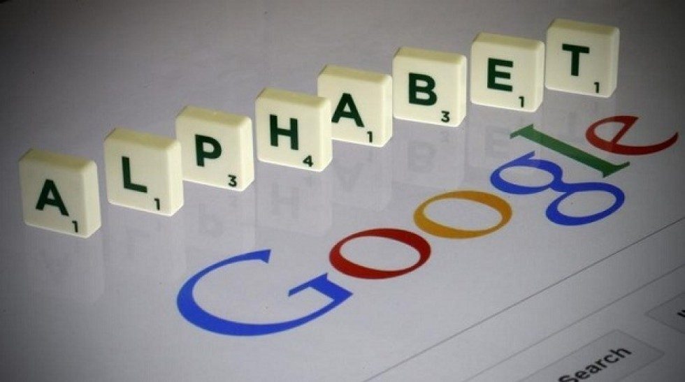 Alphabet's to report cost of its "moonshot" bets in Q4 results
