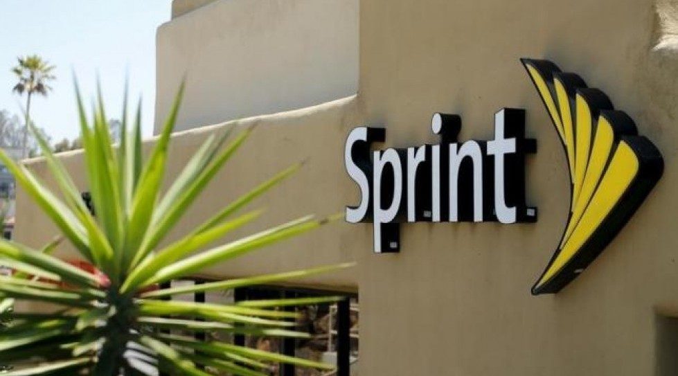 Sprint to raise $1.1b from financing deal led by majority owner SoftBank