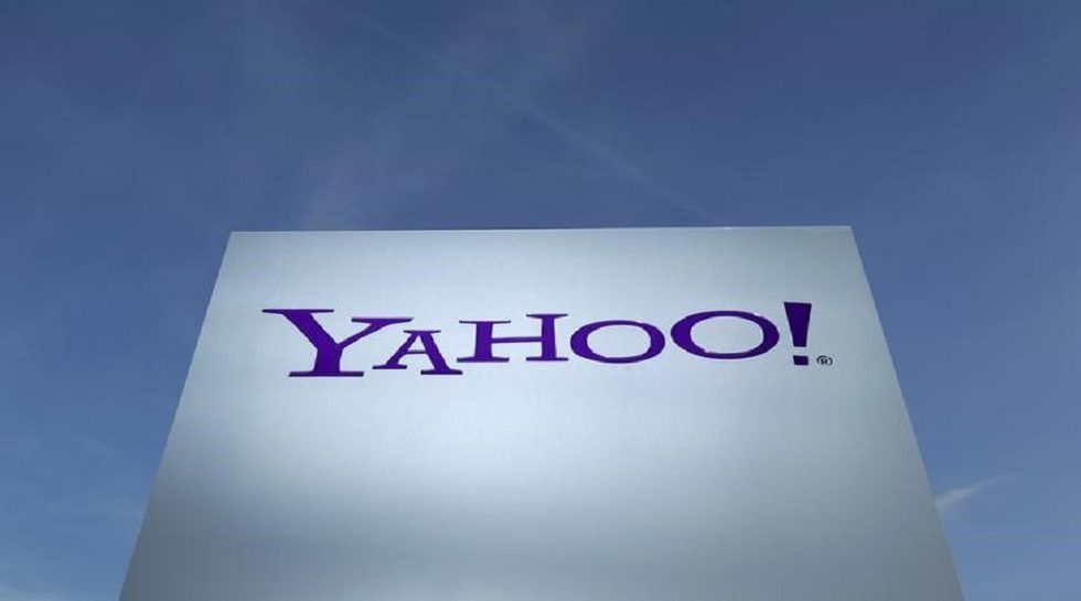 Yahoo weighs core business sale, will not sell Alibaba stake,