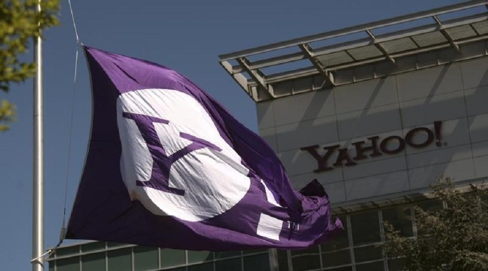 Yahoo to weigh bids from Verizon, TPG, YP as first round closes