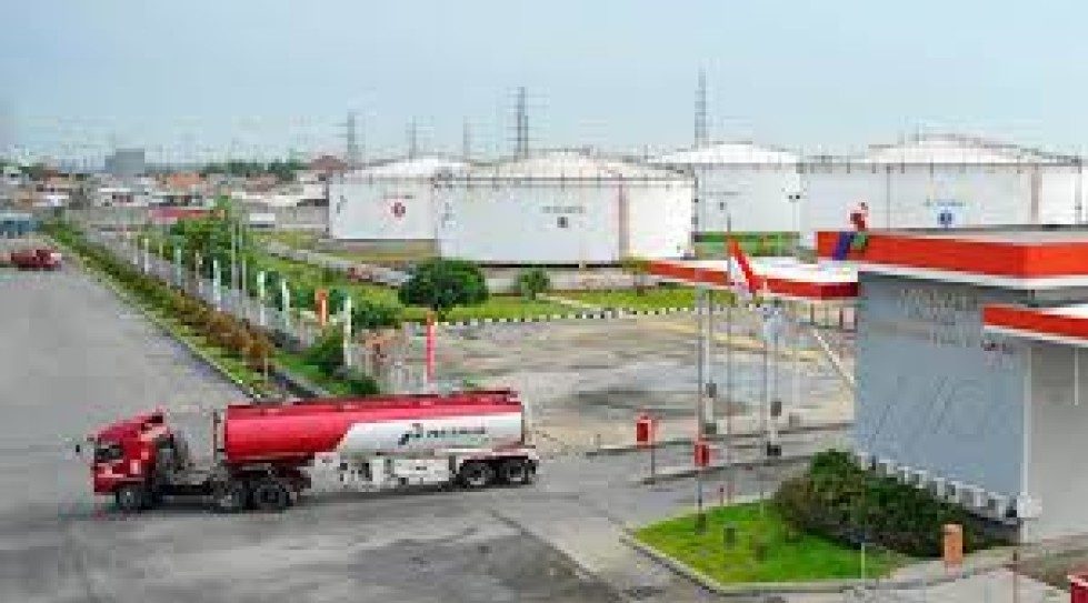 Indonesia Dealbook: Pertamina mulls IPO of 3 units; Bank Sinarmas to sell 7.8% via rights issue
