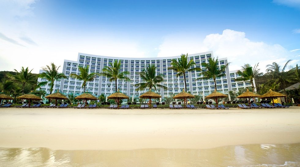 Vinpearl's shares jump 20% on equity issue for investment in VinFast