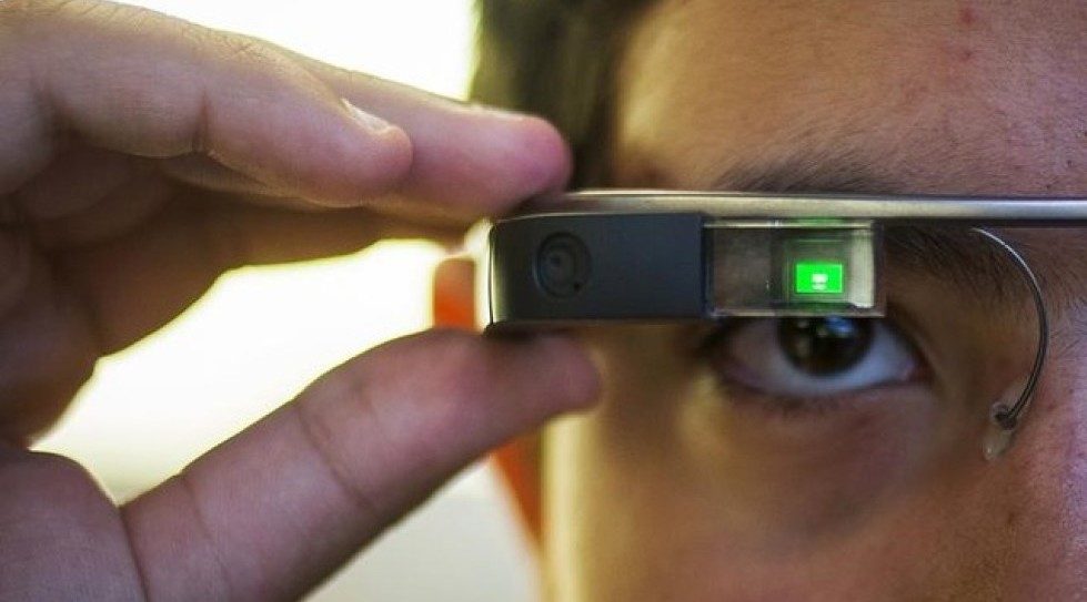 Google Glass-based startup Augmedix raises $17m led by Redmile Group