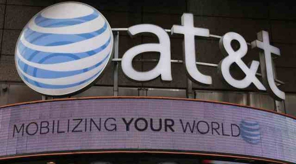 AT&T close to sealing deal to buy Time Warner for $85b