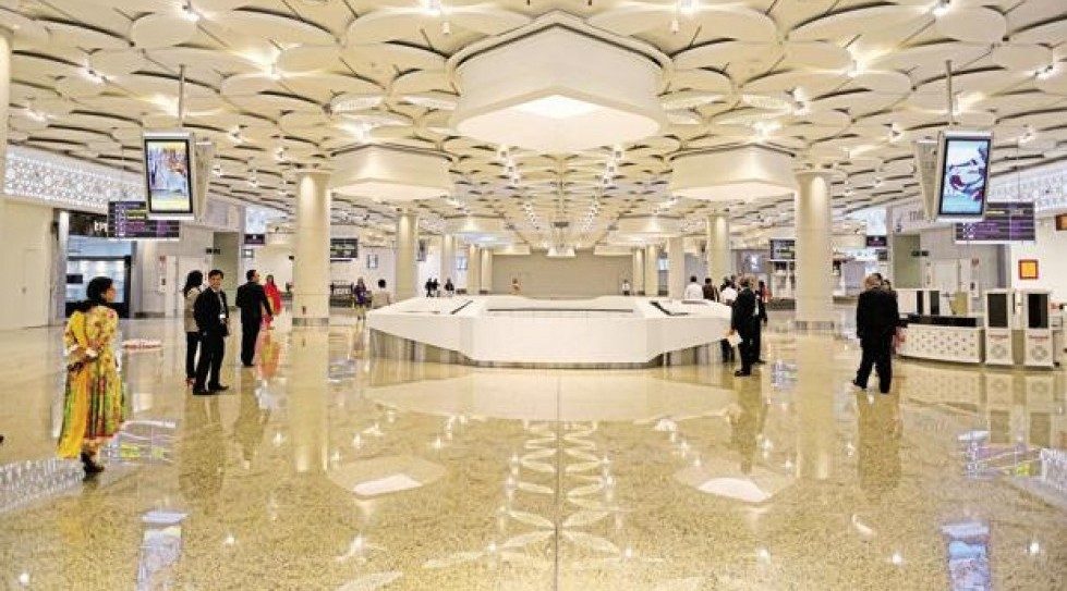AviAlliance, AMP Capital join race to buy minority in Mumbai airport