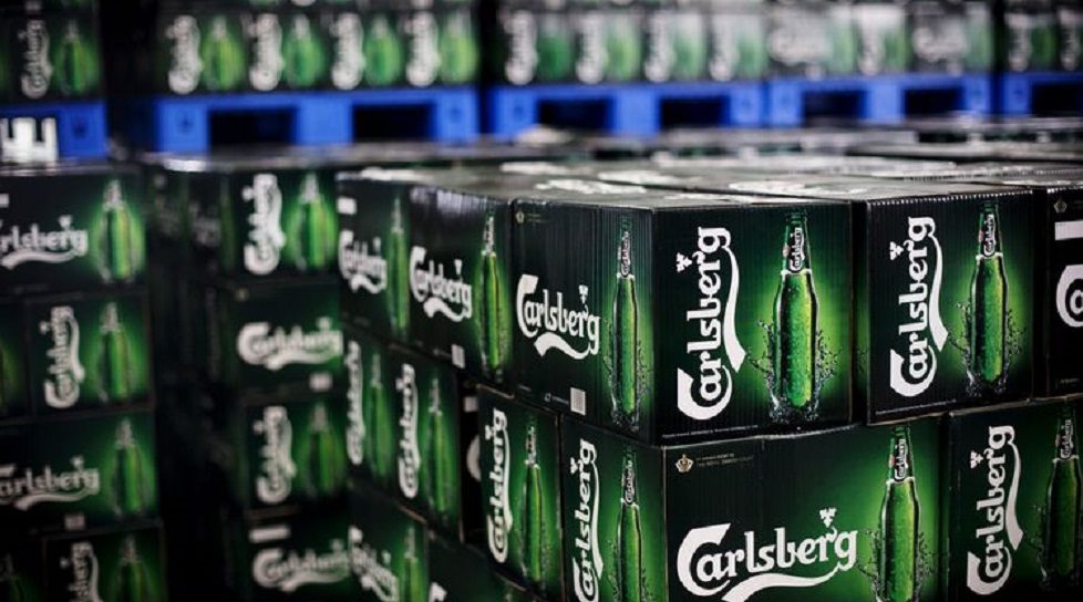 Carlsberg considering bid for 20% stake in Chinese Tsingtao Brewery