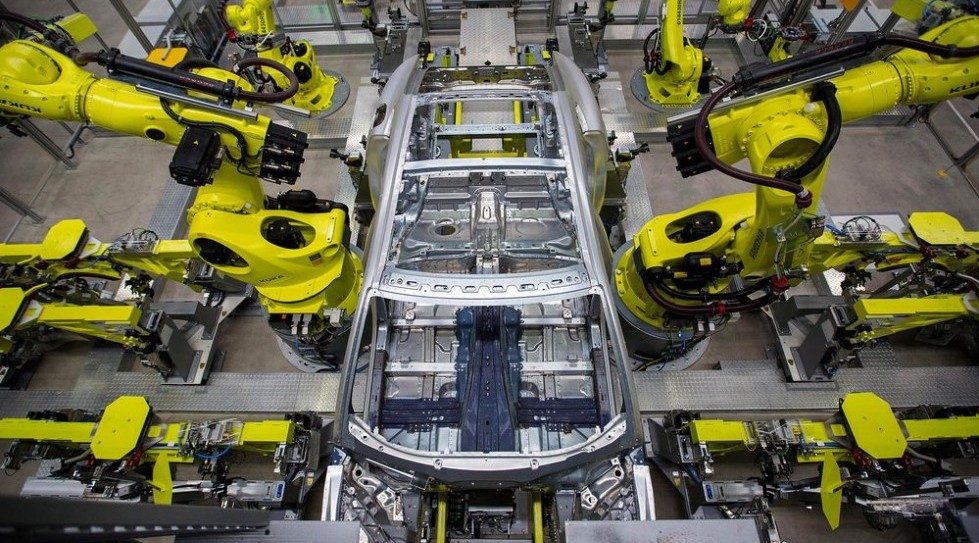 China's Midea's  targets China's booming robot market through Kuka