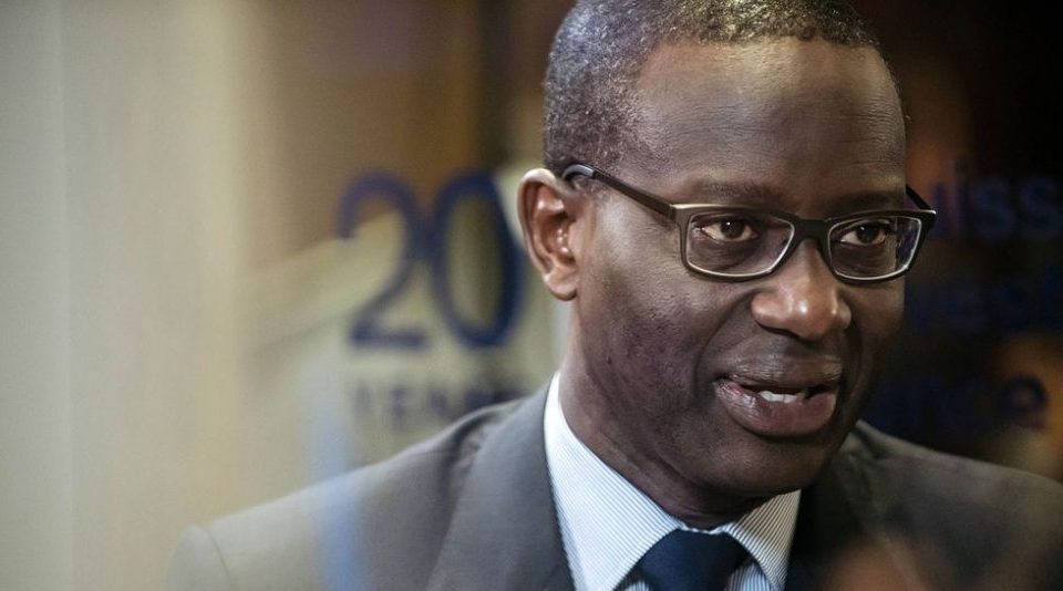 Credit Suisse to slash 35 positions in Asia's equities business