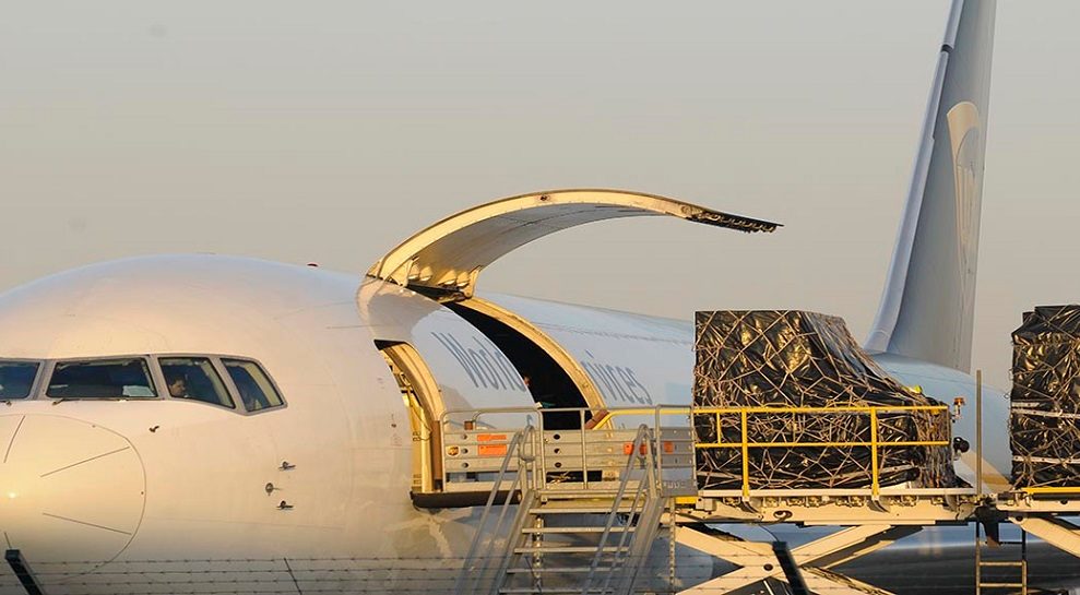 UPS, SF Holdings to form JV, to expand China-to-US shipping services