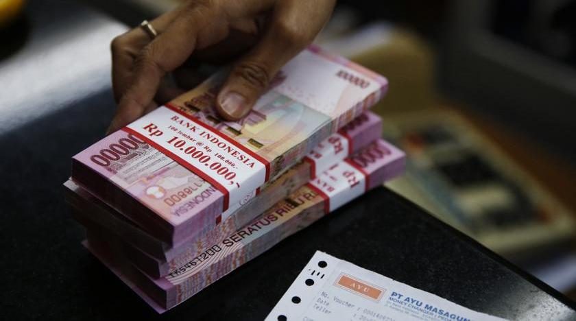 Indonesia's fintech lending surge takes advantage of deficit in bank credit