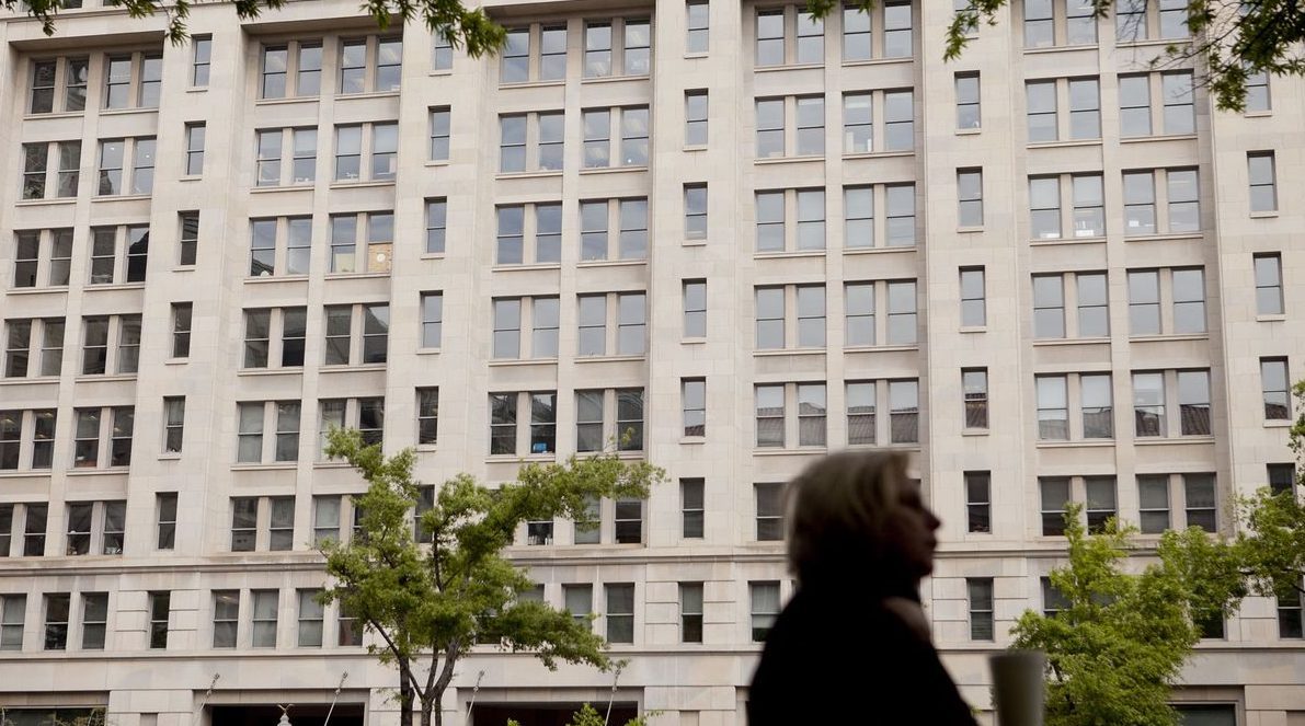 Carlyle wary of new China deals as it braces for tepid recovery