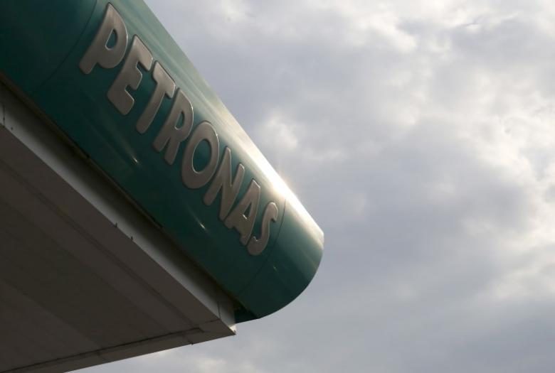 Petronas sells half of polymers biz to Saudi Aramco for $900m