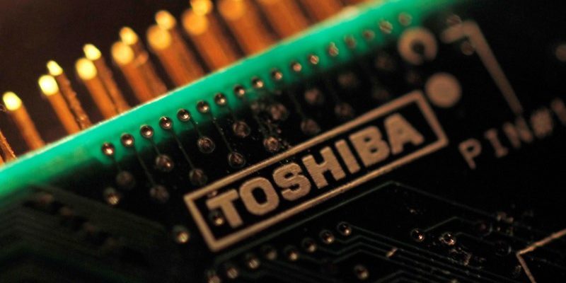 Bain-SK Hynix consortium ups bid for Toshiba chip unit to $22b