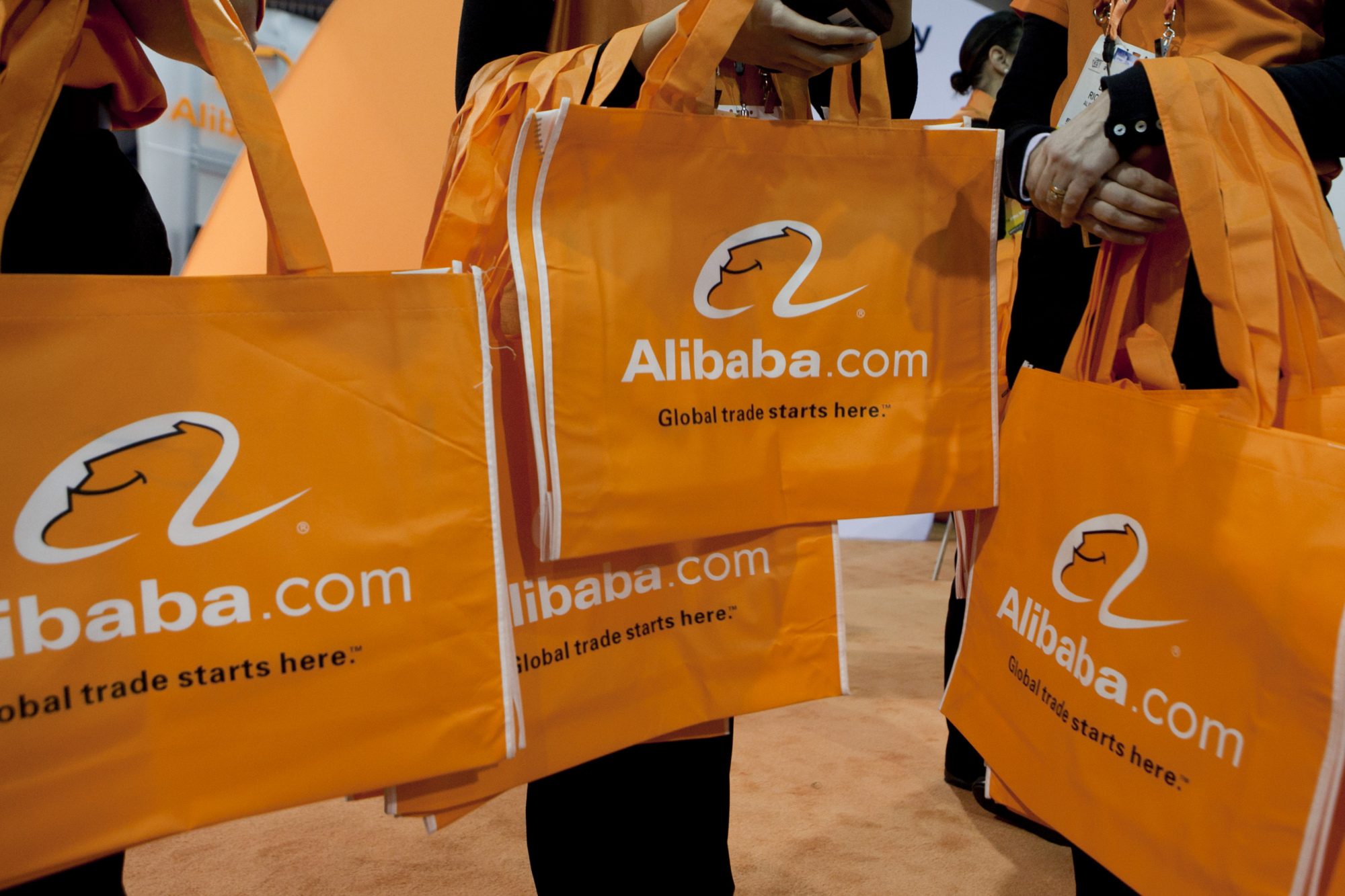 Alibaba opens up platform to US merchants amid trade war