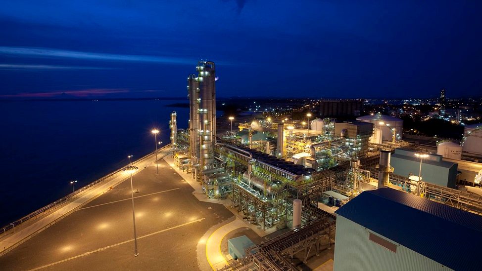 Malaysia's state oil company Petronas raises $1.4b cutting listed unit stakes