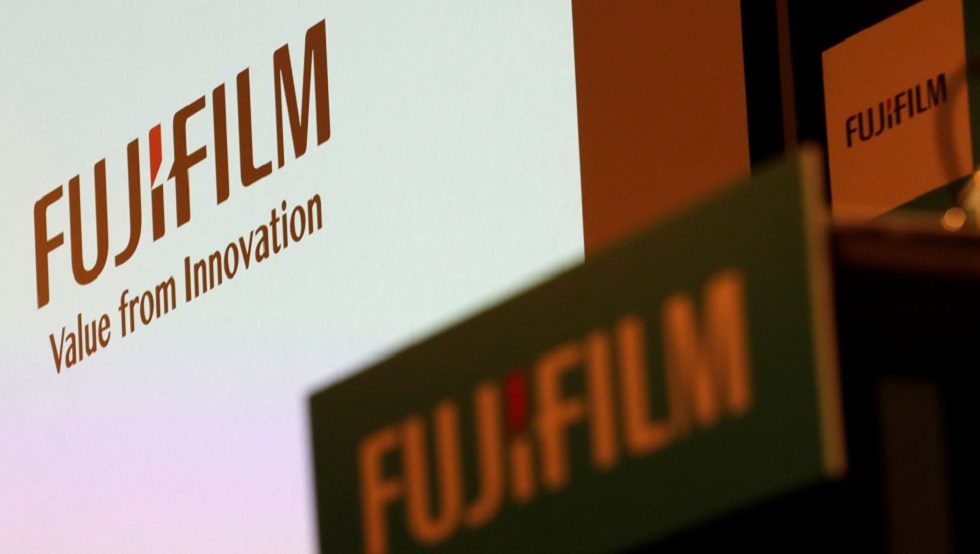 Fujifilm considers buying Hitachi's medical equipment business
