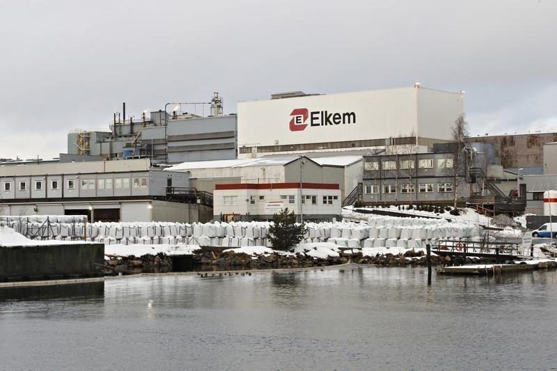 Norwegian silicon-producer Elkem plans IPO as China's National Bluestar cuts stake