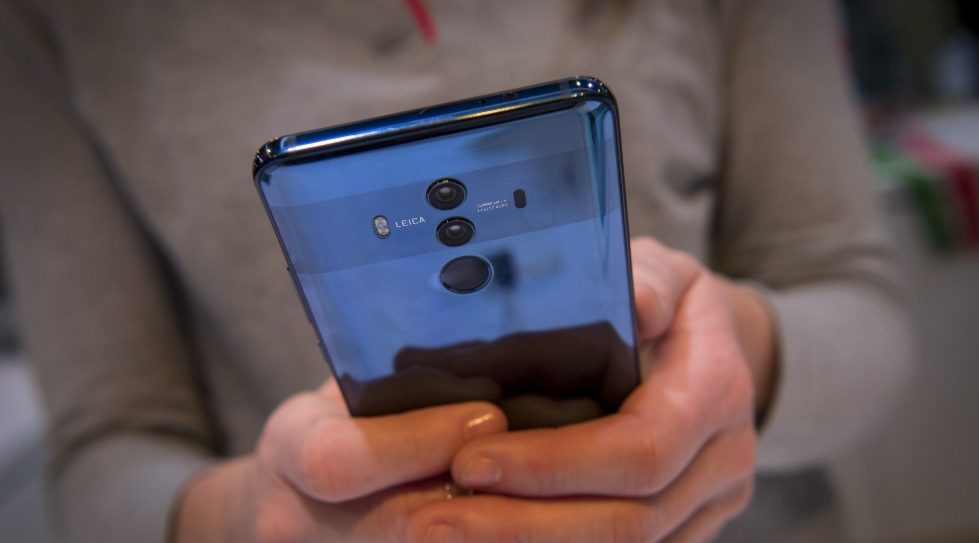 China's Momo to acquire smaller Tinder-like rival Tantan for $601m in cash