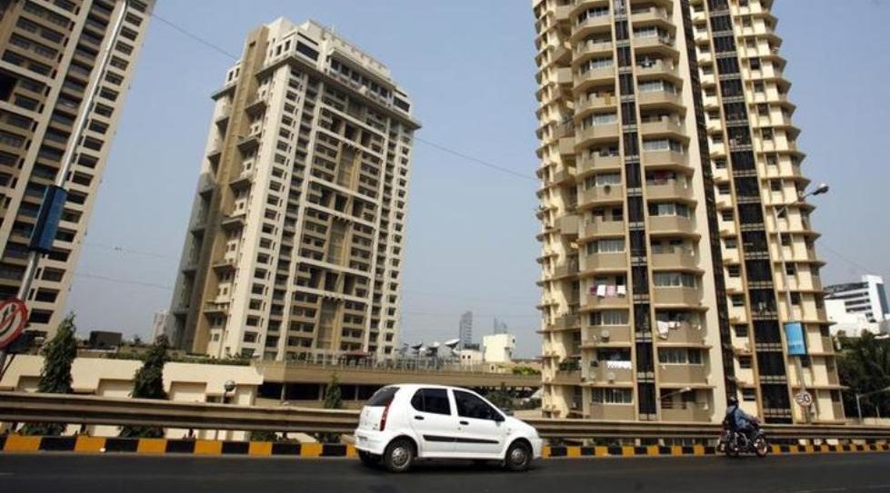 Indian lenders set preliminary terms for firms bidding for DHFL