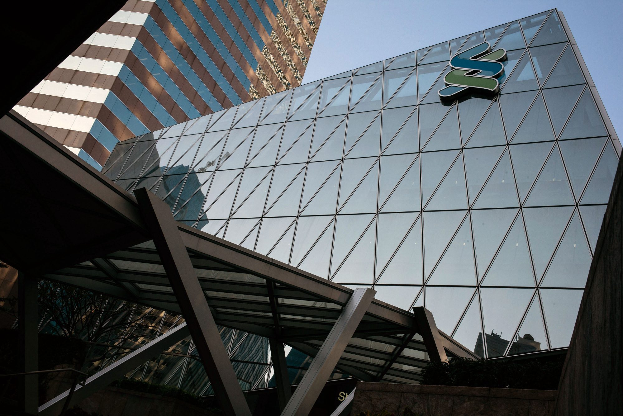 StanChart to kick off sale process for loss-making PE unit