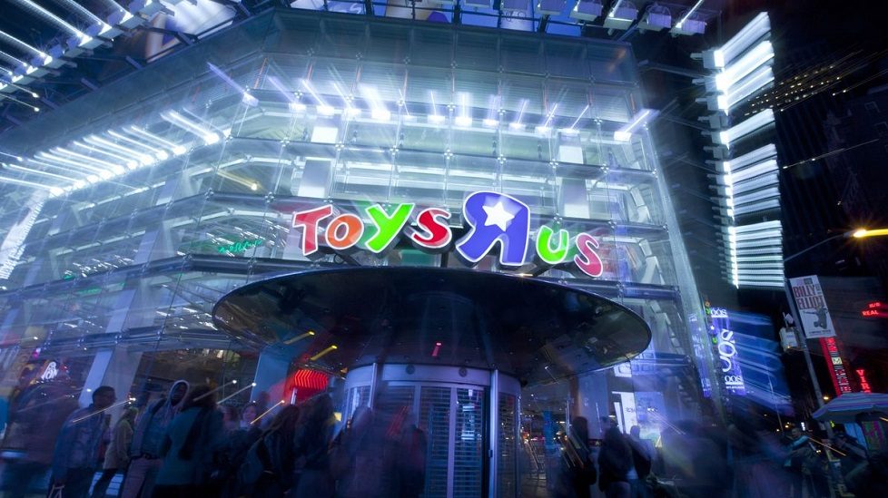 Toys "R" Us said to court China PE firms for sale of $1b Asian arm