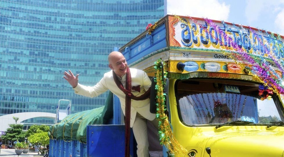 Amazon looks set to take the lead in India, with or without Flipkart