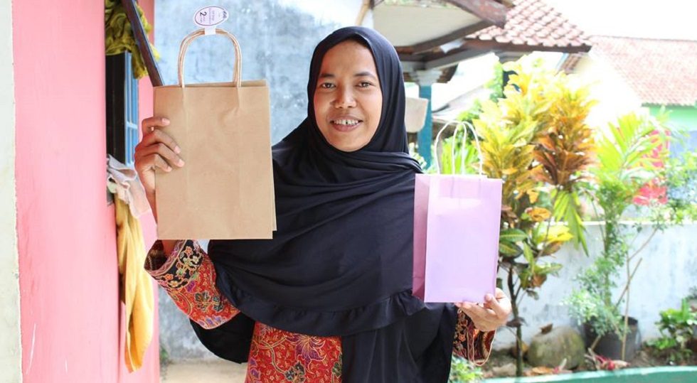 Indonesia's Amartha targets jump in loans to microbusinesses