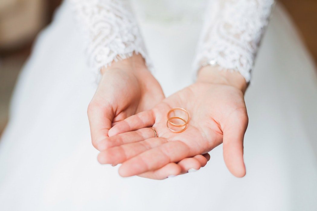 Goldman Sachs leads $100m round in wedding-planning startup Zola