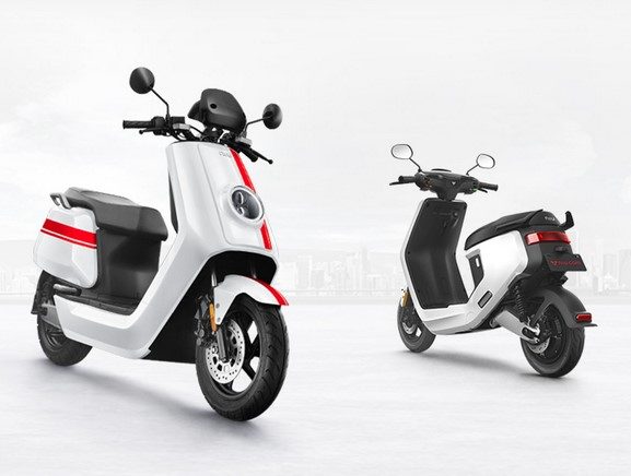 Chinese electric scooter maker Niu in talks to supply Gojek