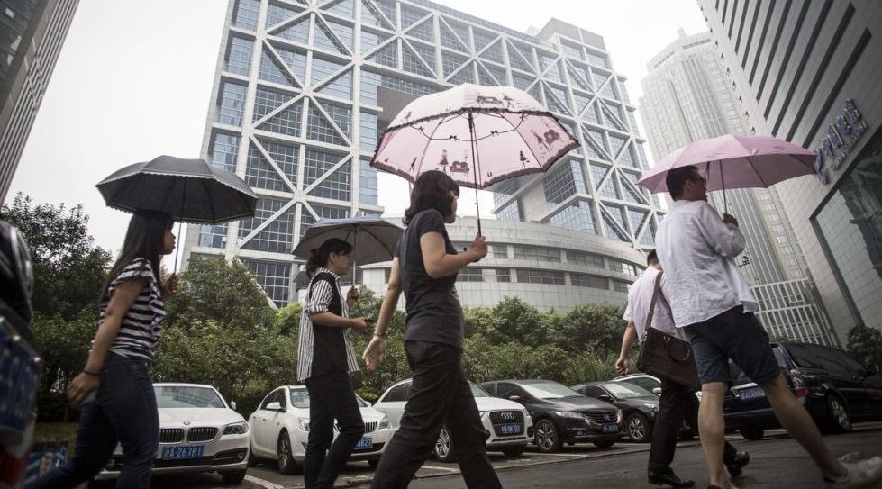 China said to move closer to allowing foreign insurers to control local ventures