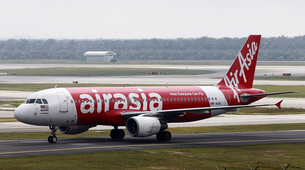 AirAsia suspends plan to venture into Vietnam