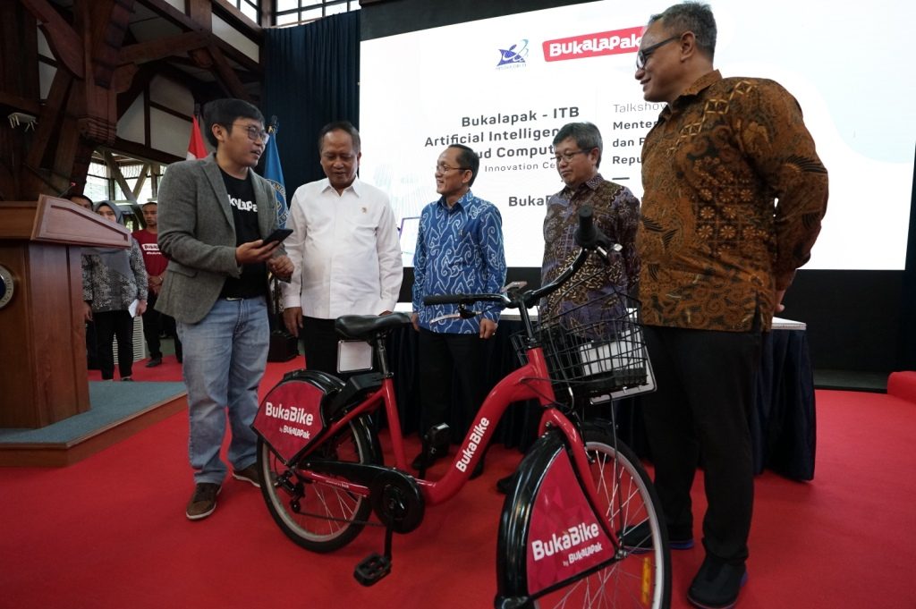 Indonesia's Bukalapak launches local R&D center, bike sharing service