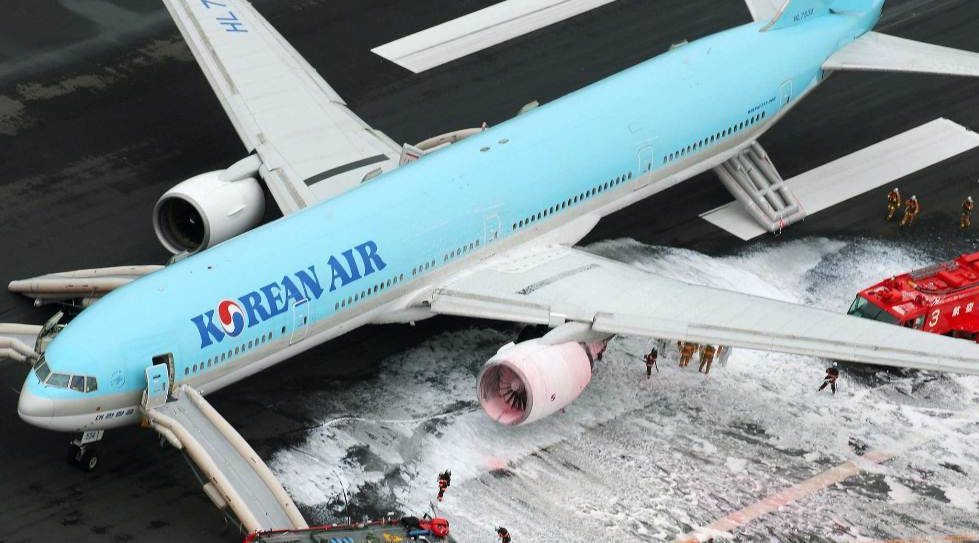 Korean Air to spend $1.6b to become top shareholder in debt-laden Asiana Airlines