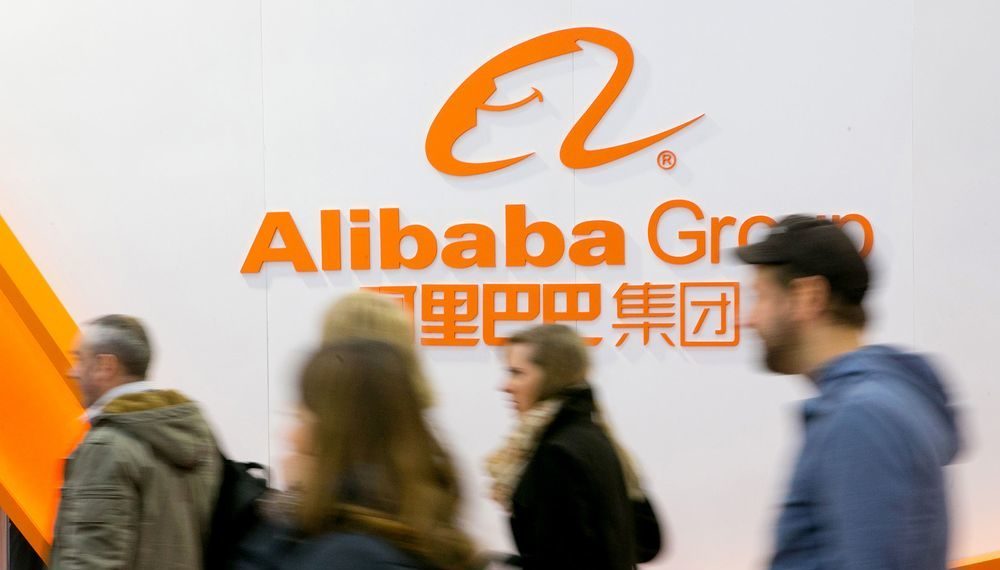 China's Alibaba, Tencent consider opening up their services to each other