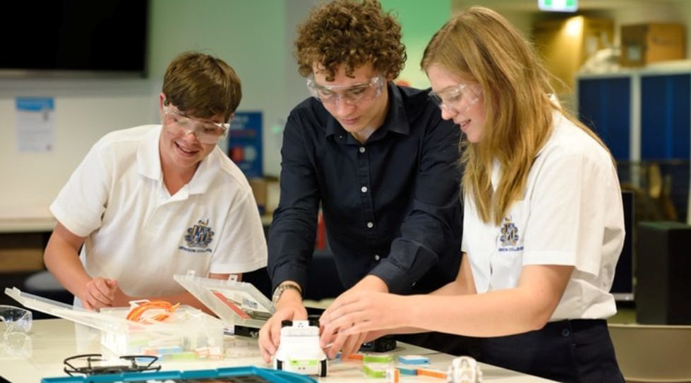 SoftBank, Goldman back $290m funding round in Automation Anywhere