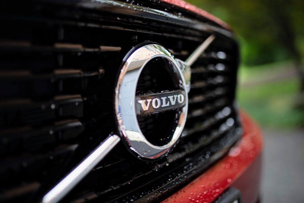 Volvo's Chinese owner plans to merge Swedish firm with HK-listed unit