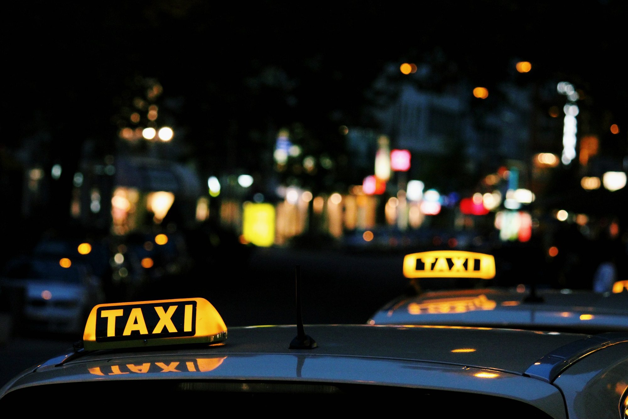 Vietnam finalises regulations for taxi operators, ride-hailing firms