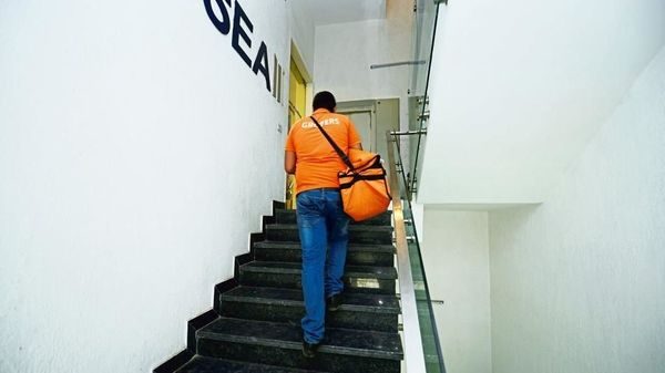 Indian e-retailers partially resume operations, contend with teething issues