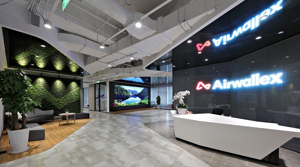Tencent-backed Airwallex secures e-payment licence in China