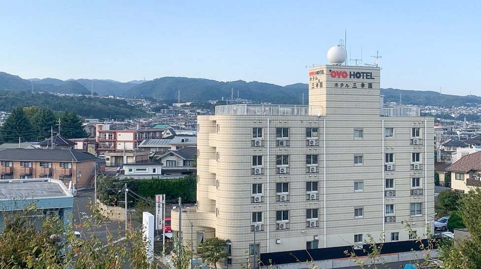 SoftBank said to dispatch officials to help virus-stricken Oyo Japan