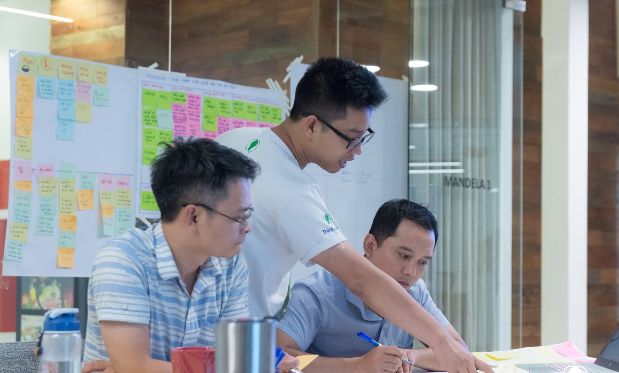 Vietnam's accelerators adopt new strategies amid COVID to help startups grow better