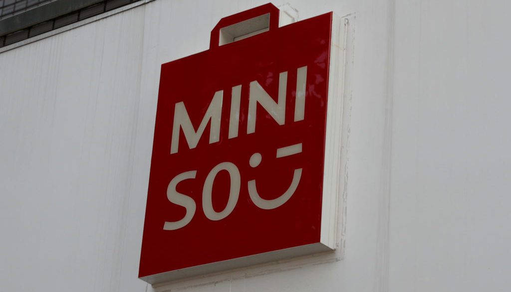 Retailer Miniso Turns to Hong Kong in Hedge Against U.S. Delisting
