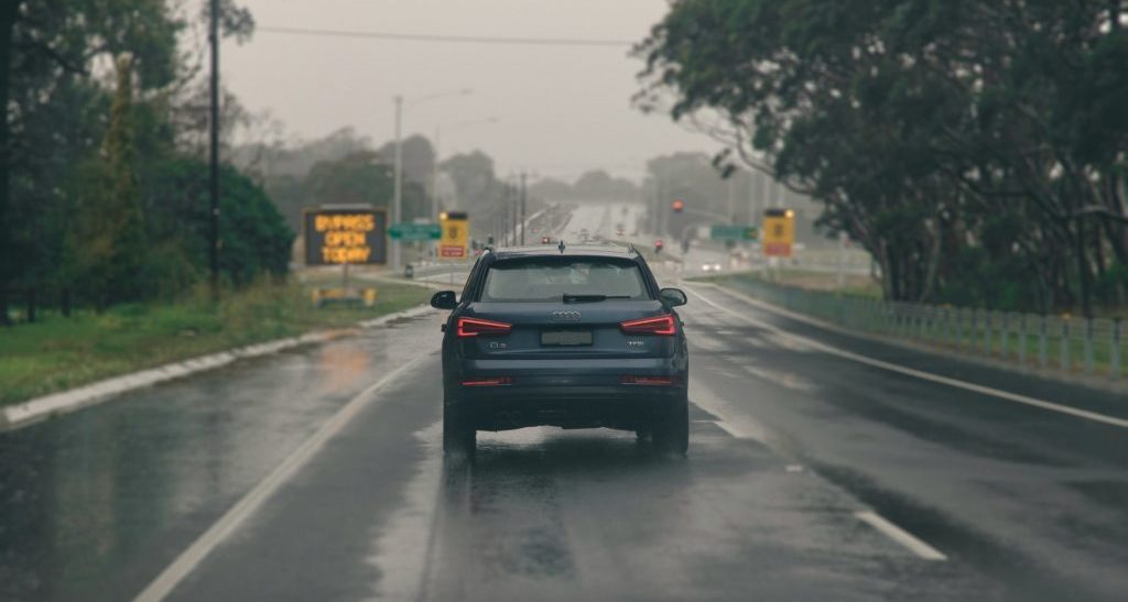 Macquarie-led group inks $5.4b deal to run Victoria state's car registries for 40 years
