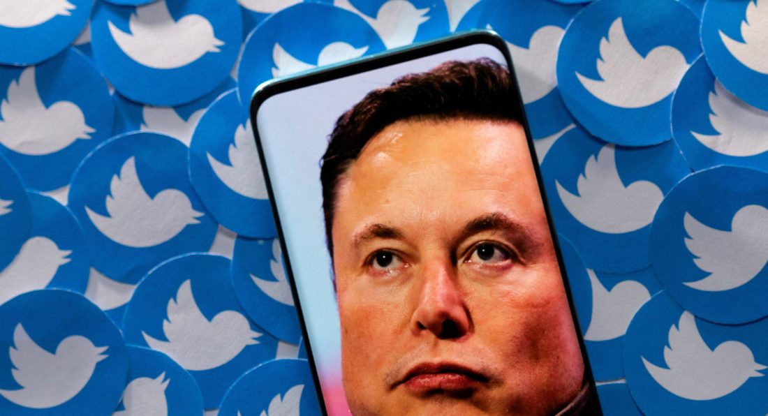 Hundreds of Twitter employees said to be quitting after Elon Musk's ultimatum