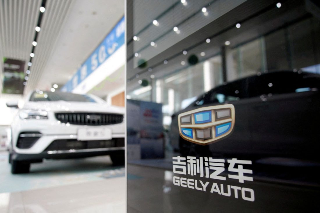 Renault, Geely strike JV deal for gasoline engines, hybrid tech