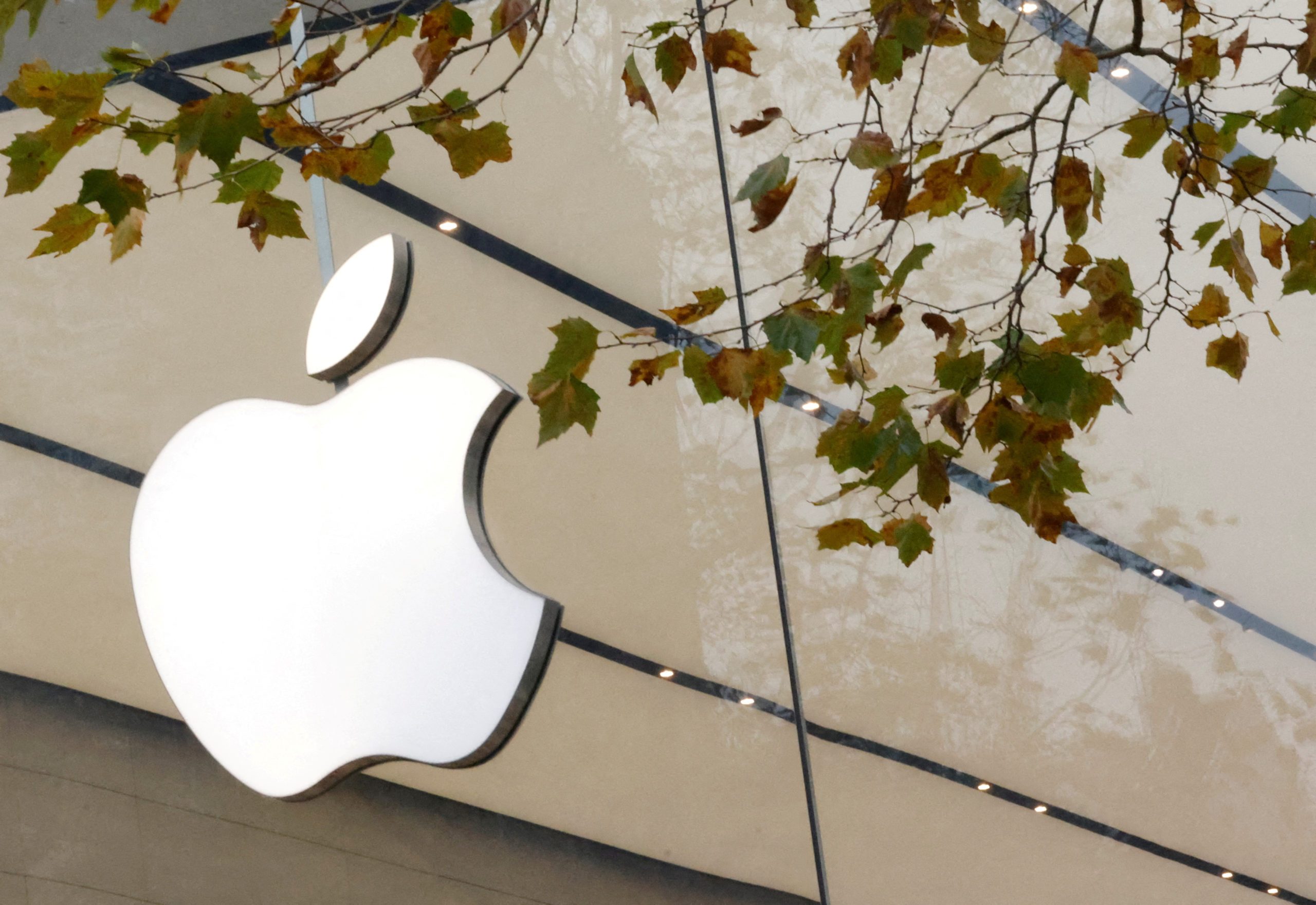 Apple plans $1b component manufacturing plant in Indonesia