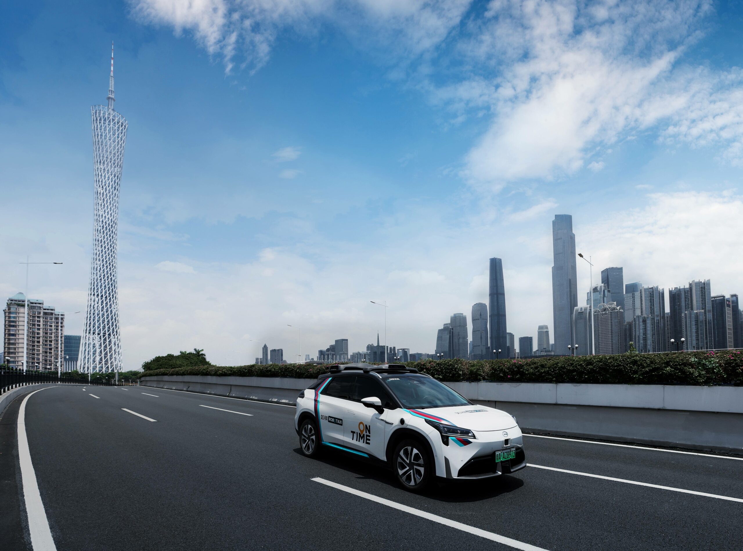 China’s Ruqi Mobility secures over $117m to bring more robotaxis on the road