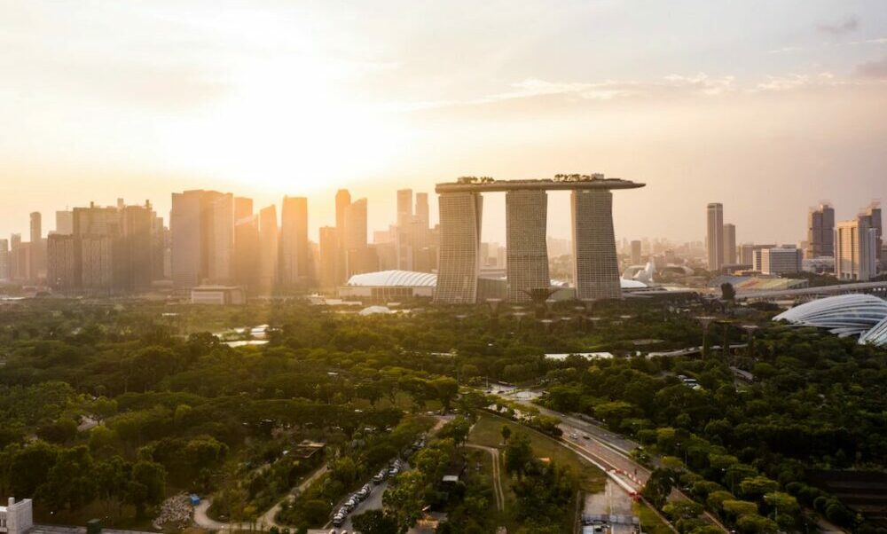 Singapore's asset management sector falters as valuation drops