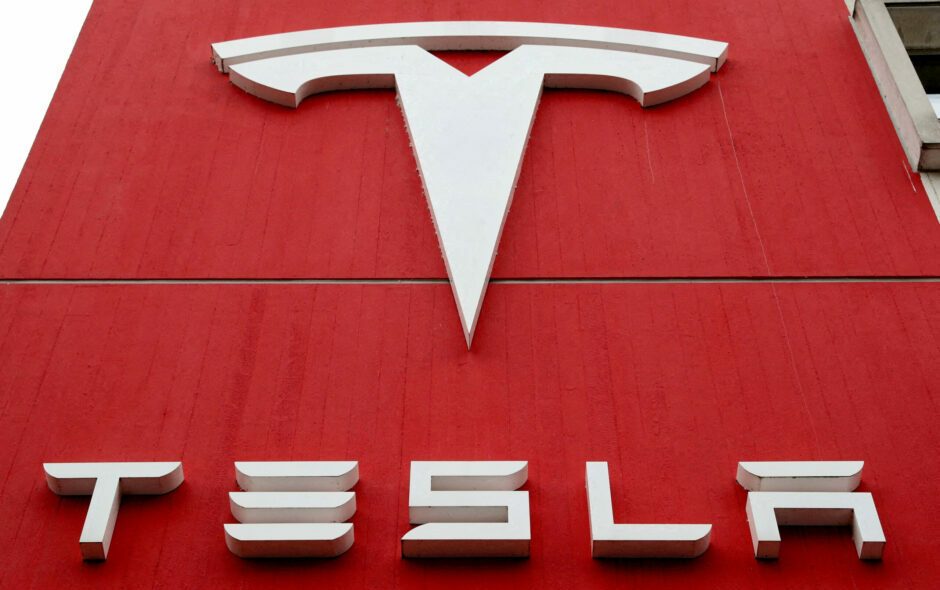 Tesla halts sales of US-made Model S and Model X in China amid rising tariffs